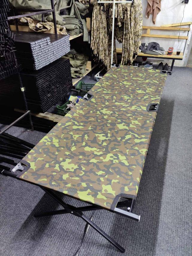 Туристична розкладачка, НАТО, подушка, матрац